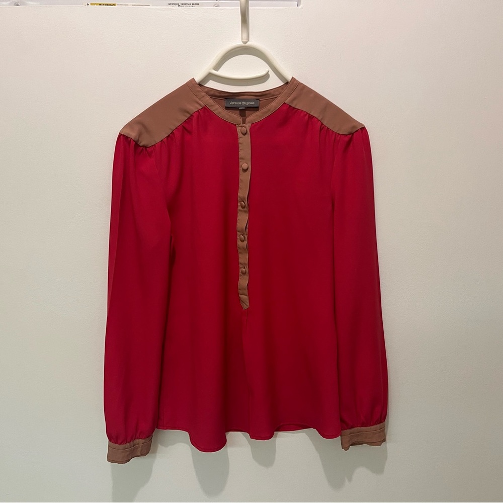 2/$20 - Orangy-Red and Tan-Beige Lightweight Partial Button-Up Blouse - S